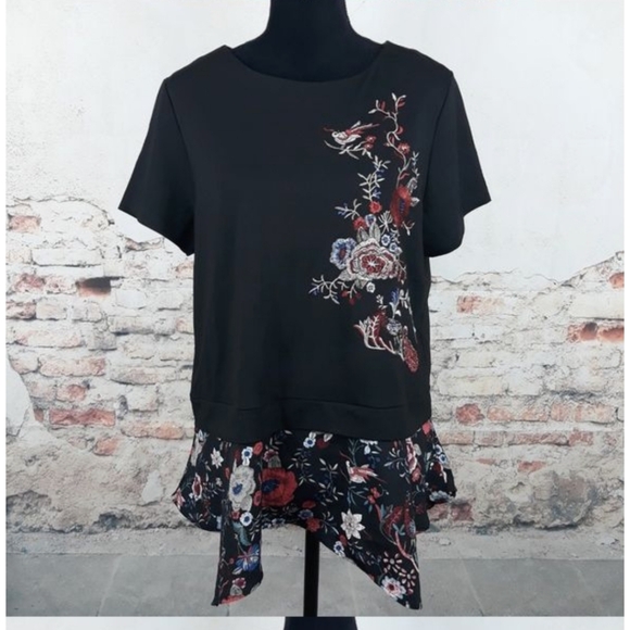 NWOT W5 Anthropologie Floral Embroidered Top - Picture 2 of 9